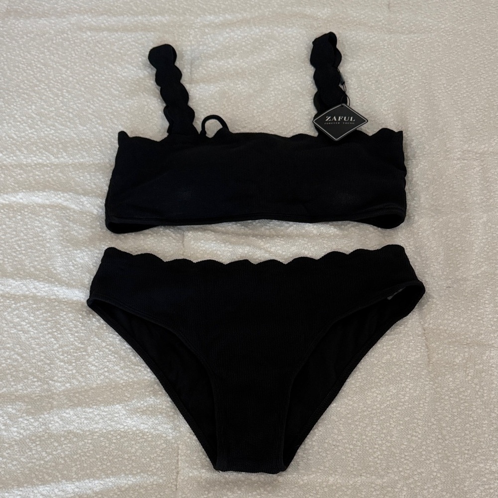 Brand new!! With tags! Zaful Black Scalloped Edge Bikini